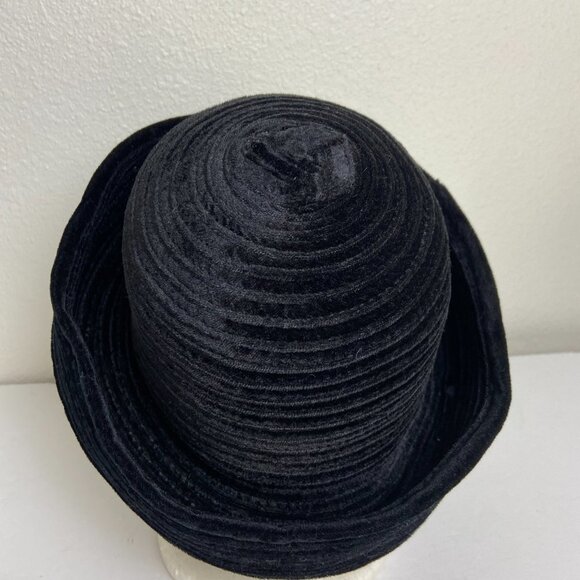 Vintage 1990's Black Hat with rolled brim. - Picture 3 of 5